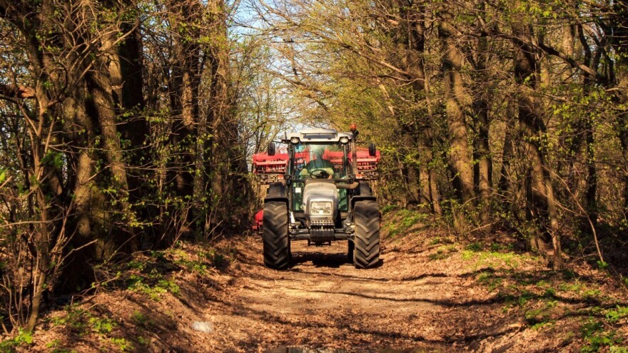 Tragedija u Živinicama: Pao s traktora i poginuo na licu mjesta