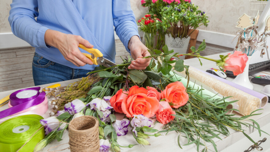 Želiš biti cvjećar-aranžer? Do zanimanja za samo 124 sata!