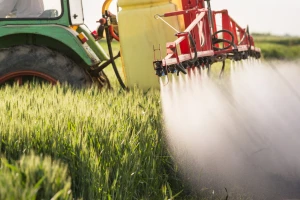 Prodaja pesticida u EU pala je za 10 odsto u 2022.