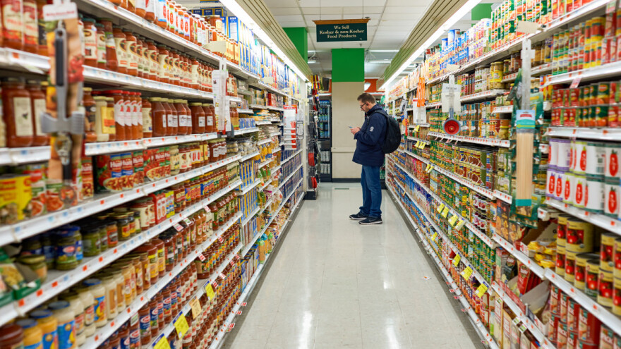 Cijene hrane u novembru skoro nepromijenjene, najviše poskupio šećer