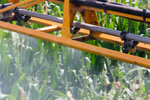 Raste pritisak i lobiranje da EU odustane od planova za smanjenje upotrebe pesticida