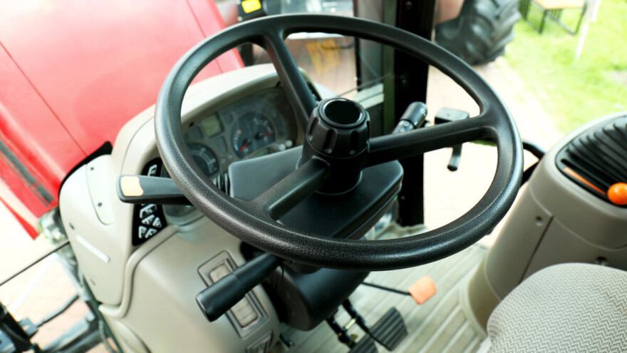 Poginuo 70-godišnjak nakon šta je na njega pao traktor u šumi