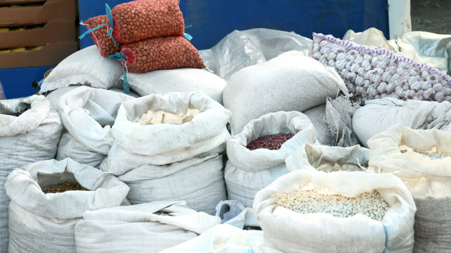 Žižak dospeva i u skladišta: Kako zaštititi mahunarke?