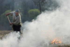Upozorenje za poljoprivrednike i izletnike: Oprezno s loženjem vatre, inspektori na terenu