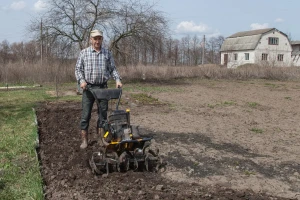 Radnim akcijama ponovo oživljavaju selo - pomažu i nadležne institucije