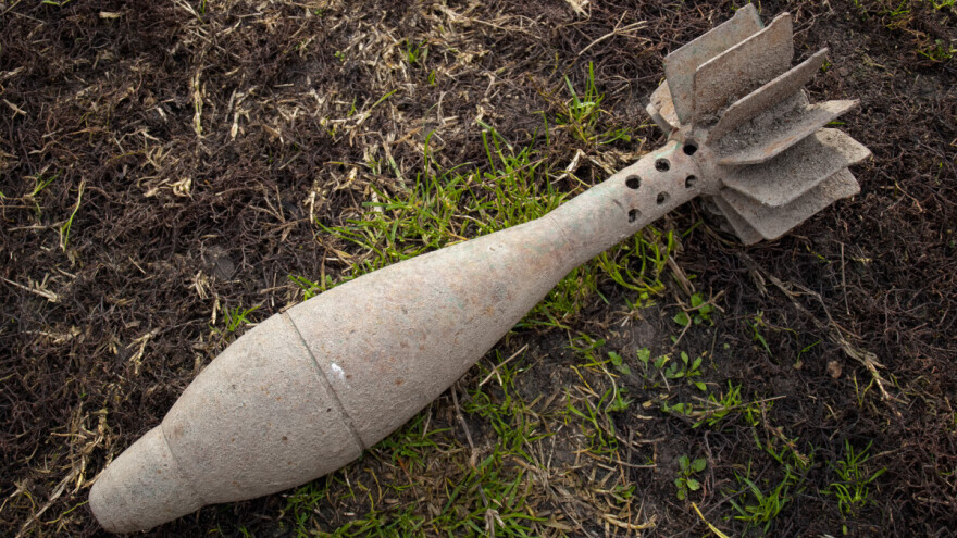 Poljoprivrednici, oprez: Obrađivao polje - pronašao minu