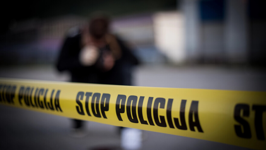 Tragedija: Vozač (50) smrtno stradao u prevrtanju traktora