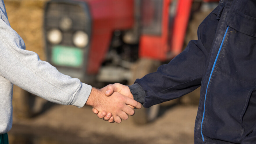 Njemu je tek 19, a njoj 28. Uhićen dvojac koji je mjesecima prodavao nepostojeće traktore