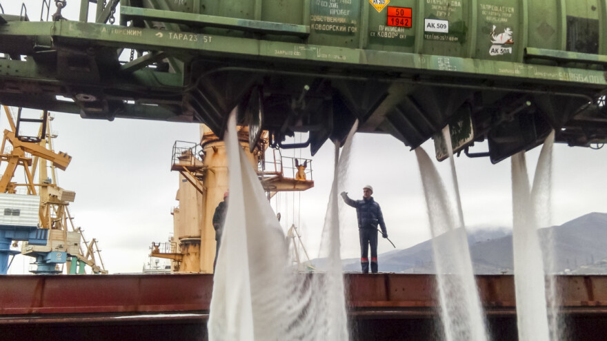 O potonuću dušičnog gnojiva u Dunav: Sretna okolnost je da se incident dogodio zimi