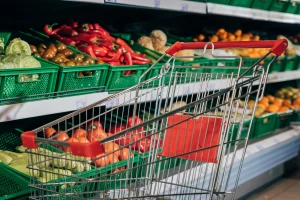 Trgovački lanci otvaraju vrata malim proizvođačima - kome se javiti za otkup?