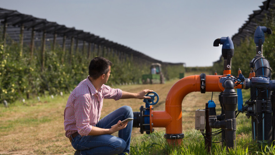 Vojvodina: Krediti na nabavku novih sistema i opreme za navodnjvanje i bušenje bunara