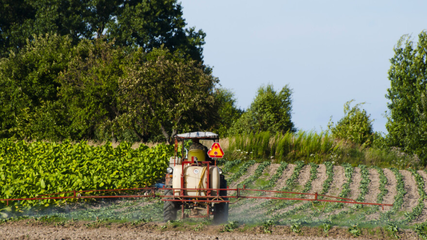 Promili, neregistriran traktor, vrijeđanje: Vozač (60) kažnjen s gotovo 24.000 kuna