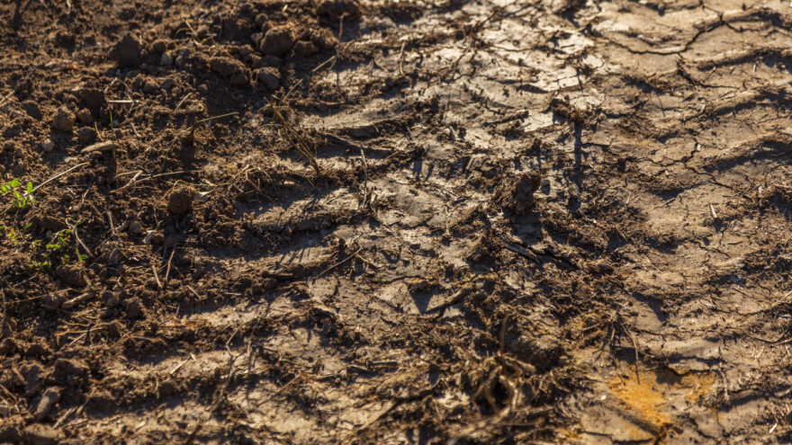 U prevrtanju traktora vozač (44) zadobio teške tjelesne ozljede