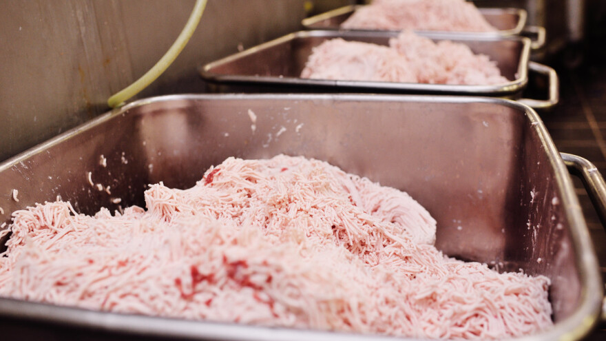 Ostaci pesticida pronađeni i u svinjskoj masti: U kojim namirnicama ih ima najviše?