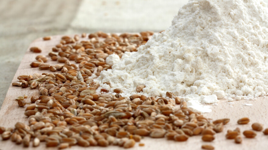 Država da isplati mlinarima 160 miliona dinara zbog zamrznute cene brašna?