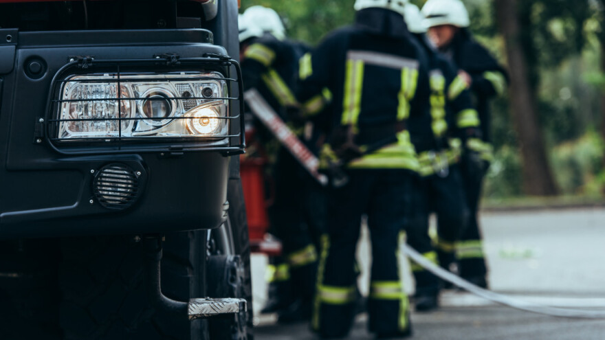 Traktor se zapalio u vožnji - vatrogasci gasili požar