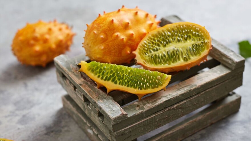 Egzotično voće rasprodao tokom praznika za 1.500 dinara po kilogramu