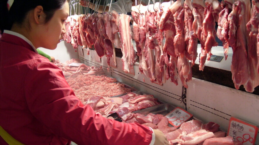 "Kontranapad" Kine: Uvode uvozne dažbine na svinjsko meso iz EU