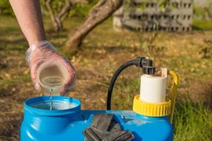 Provalio u skladište i ukrao 120 litara herbicida?!