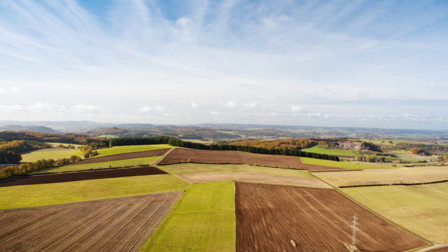 Više od 7.360 ha državnog poljoprivrednog zemljišta moguće zakupiti u Zrenjaninu