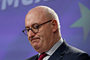 Phil Hogan podnio ostavku - prekršio mjere protiv koronavirusa