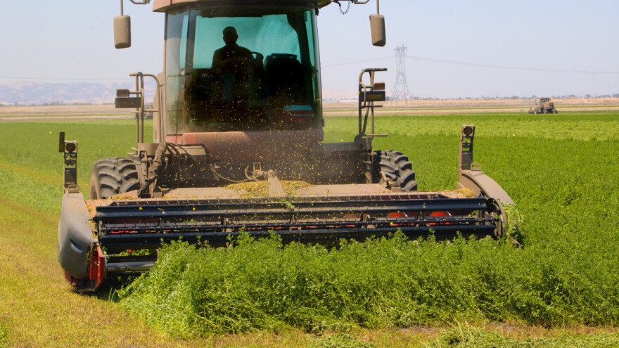 U tri općine podižu ogledna polja za uzgoj travno-djetelinskih smješa