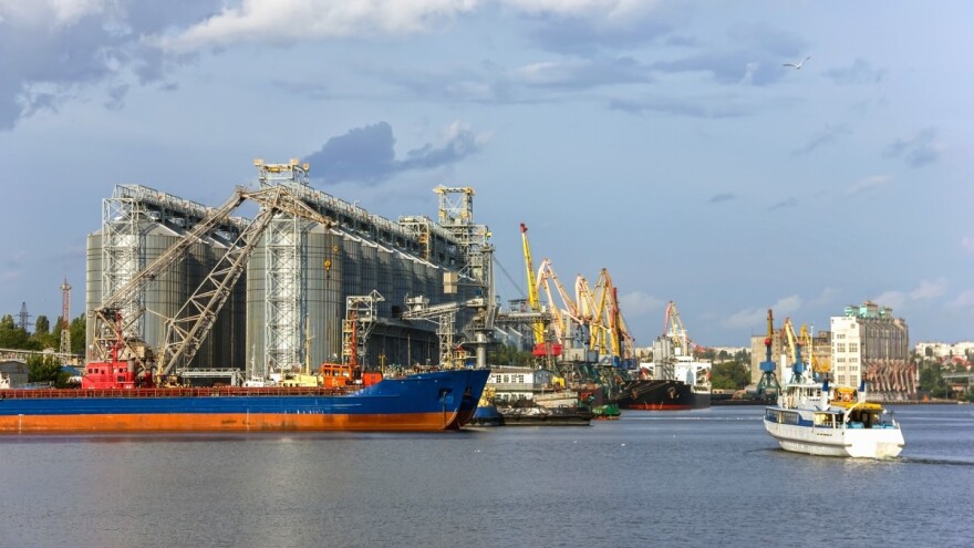 Prvi brod sa žitom isplovio iz Odese