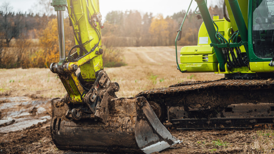 Htio kupiti bager pa izgubio više od 23 tisuće eura