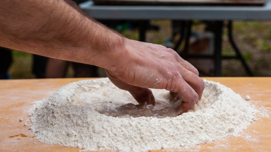 Velike zalihe brašna, zaustavlja se proizvodnja - moguć izvoz u susedne zemlje?