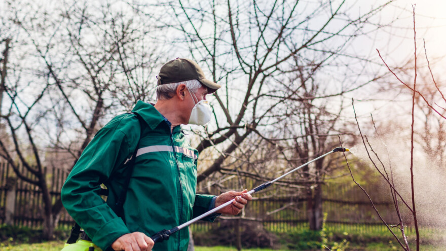 Želite li produljiti iskaznicu za pesticide morate proći edukaciju