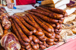 Kokan organizuje "Kobasicijadu" - muzičar i meteorolog biraju najbolju