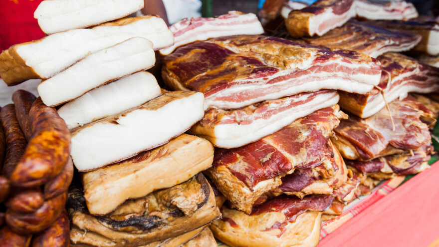 Manifestacija u Kačarevu: I ovaj februar miriše na slaninu