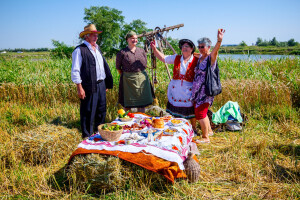 Pjesme, šale i amaterska drama na žetvi
