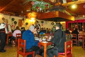Šta kad se etno domaćinstvo pretvori u lokalnu gostionicu?
