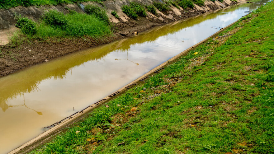 Poljoprivrednicima nije vraćeno pola uplaćenog novca za odvodnjavanje - "Vode Vojvodine" se ne oglašavaju