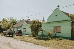 Ko može da dobije bespovratnu pomoć za kupovinu kuće na selu?
