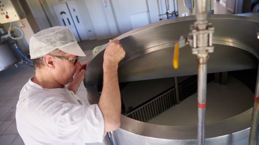 Susjedstvo: Bačena bomba na mljekaru, vlasnicima ranije prijetili