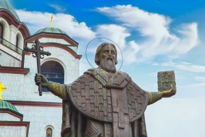 Koji običaji na Svetog Savu upućuju na zaštitu stoke od vukova?