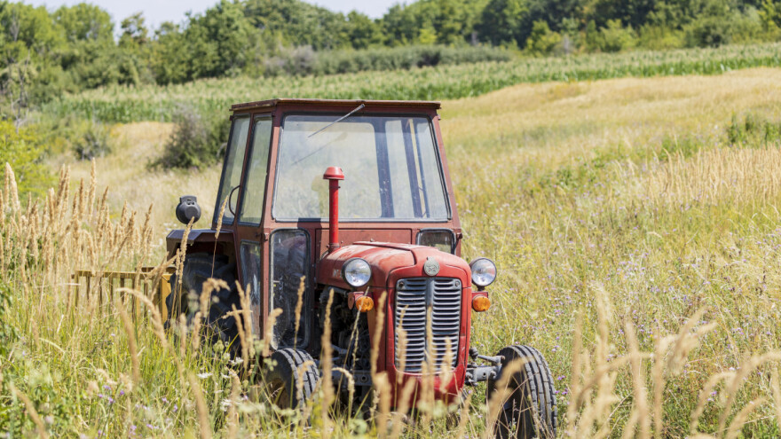 Traktor pregazio muškarca - stajao je između kotača