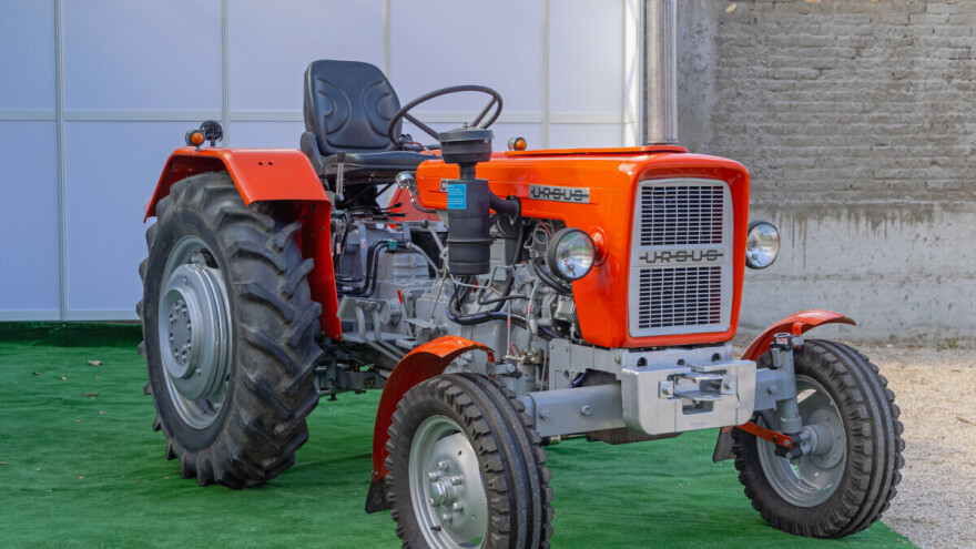 Niko ne želi da kupi poznatog proizvođača traktora - Ursus?
