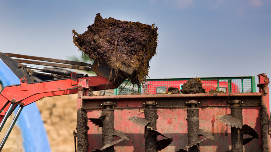 Unošenje stajnjaka pod osnovnu obradu