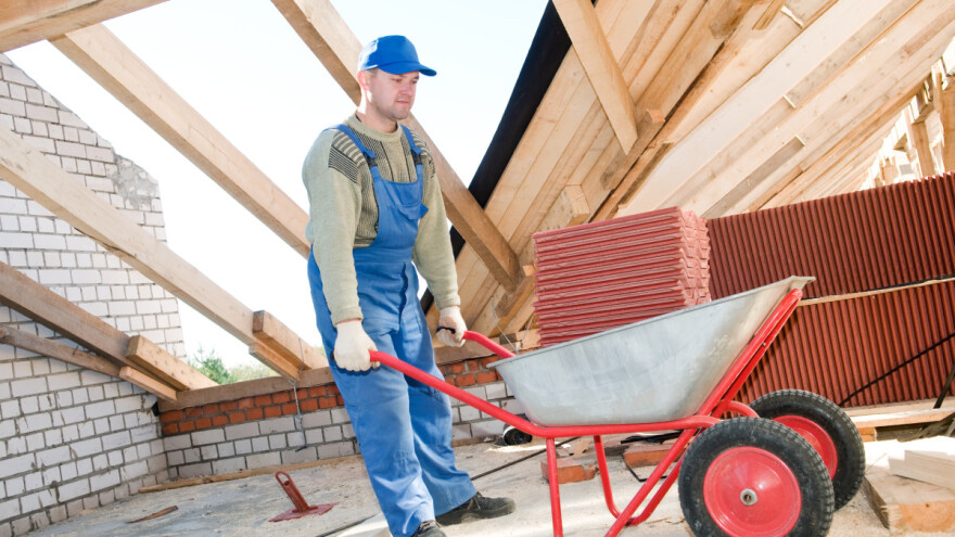 Nabavite povoljan poljoprivredni i građevinski materijal za proljetne radove!