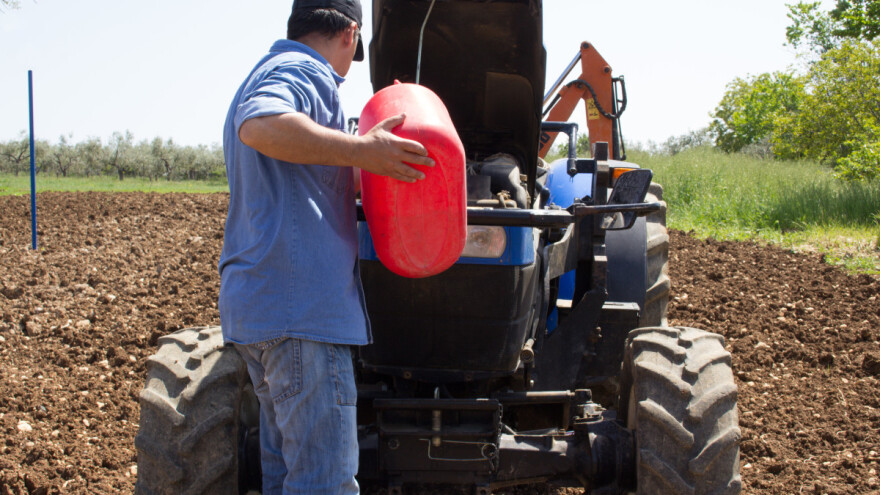 Od jutros niže cijene dizela, a benzin drastično poskupio