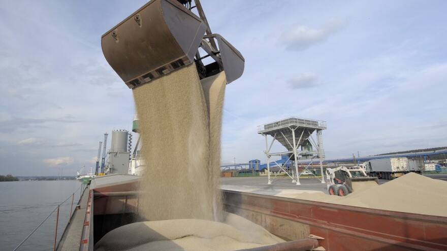 Raste uvoz đubriva: Hrana u EU zavisi o Rusiji?