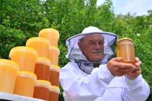 Prodaja stala kad je spustio cenu - da li to ukazuje na kvalitet meda?