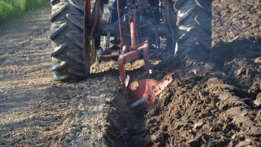 Od čega zavisi dubina, a od čega tehnika oranja?