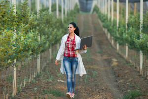 Tehnologija smanjuje broj agronoma u polju, ali povećava potražnju za digitalnim agronomima