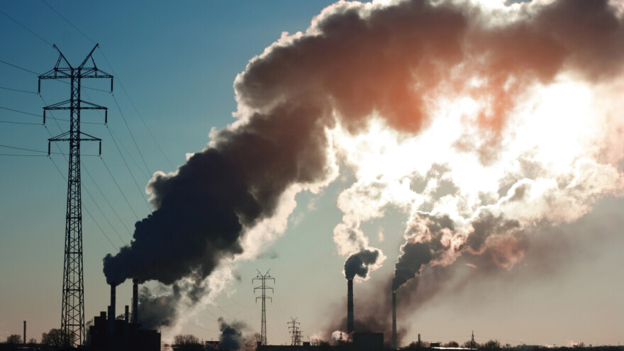 Na koga se odnosi Zakon o porezu na emisije gasova sa efektom staklene bašte?