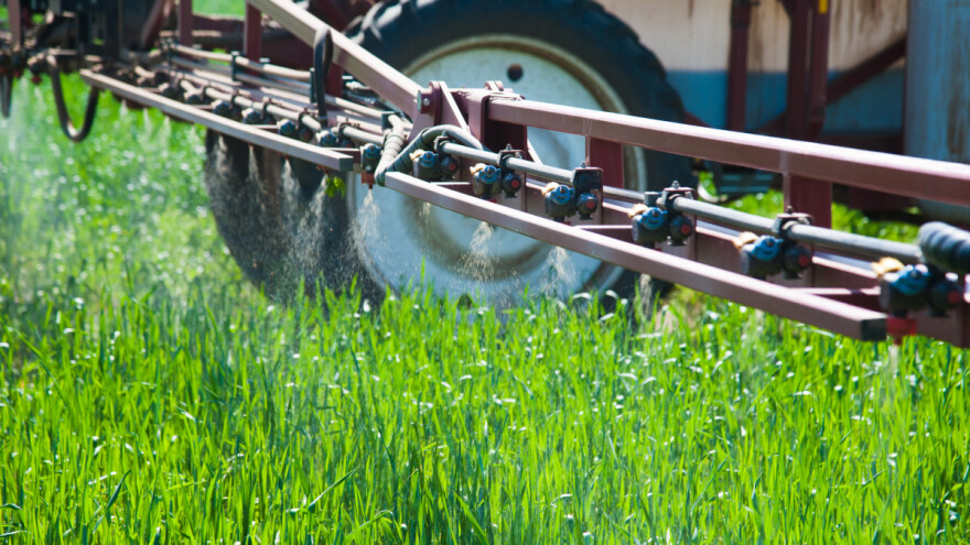 Da li će doći do zabrane glifosata i šta s neonikotinoidom?