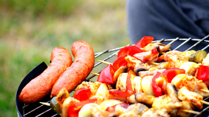 Pada potrošnja mesa u zemlji kobasica i šnicli - pojedu 150 gr dnevno
